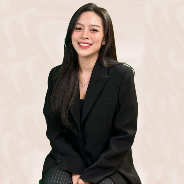 Cô Kiều Anh